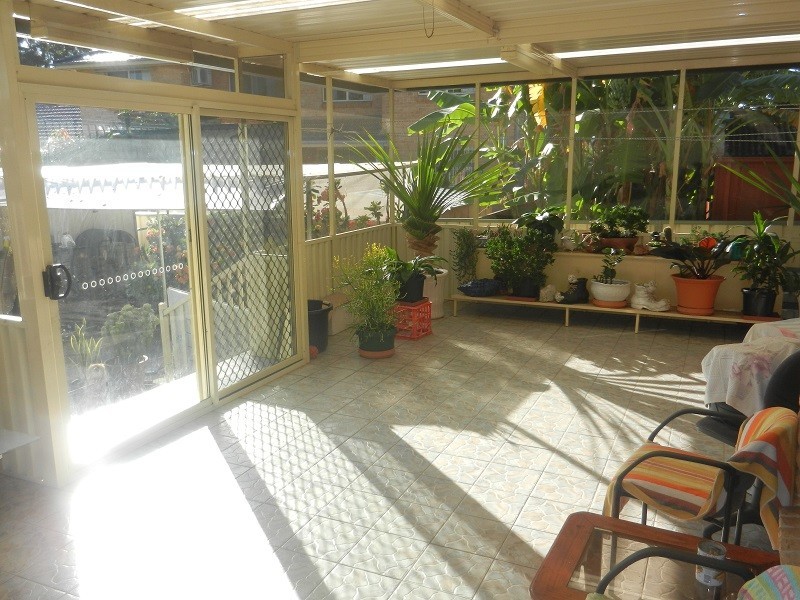 35 Ferngrove rd, Canley Heights NSW 2166