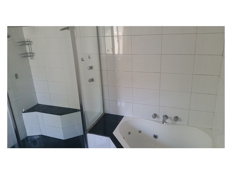 13 Salt Pan Rd, Peakhurst NSW 2210