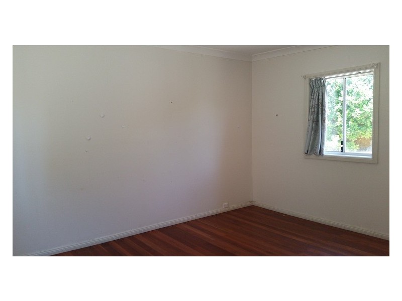 13 Salt Pan Rd, Peakhurst NSW 2210