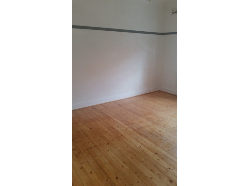 13 Cronulla street, Carlton NSW 2218