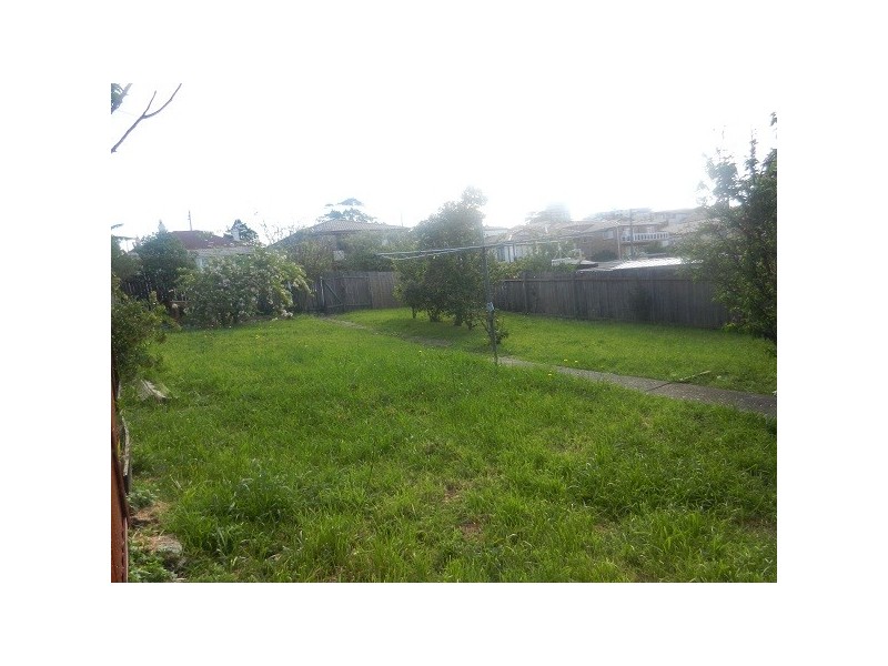 13 Cronulla street, Carlton NSW 2218