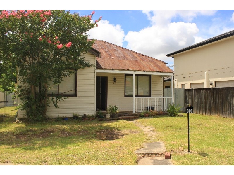 88 sackville st, Fairfield NSW 2165