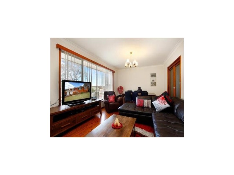 60 Wendy Avenue, Georges Hall NSW 2198