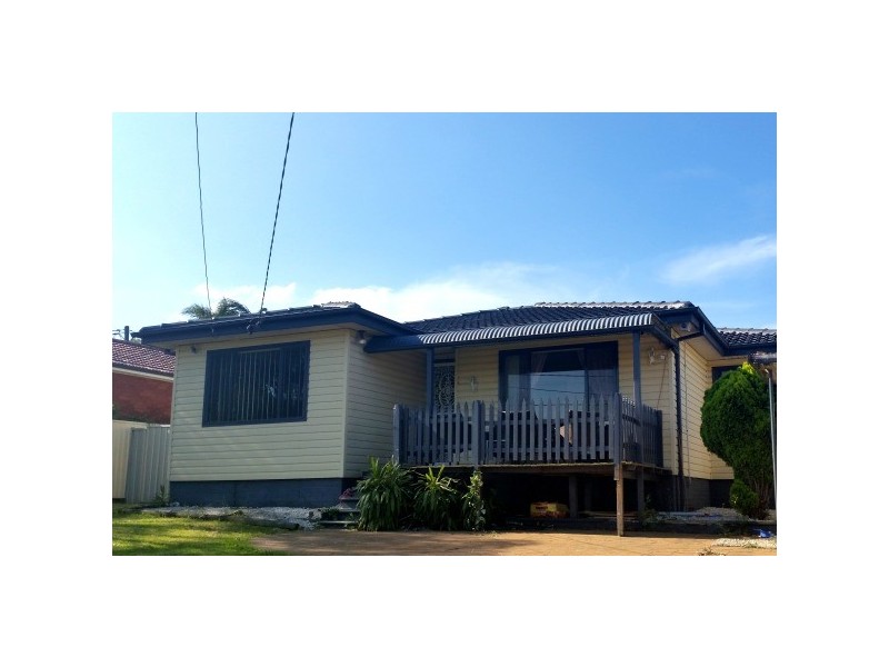 101 Sandra St, Woodpark NSW 2164