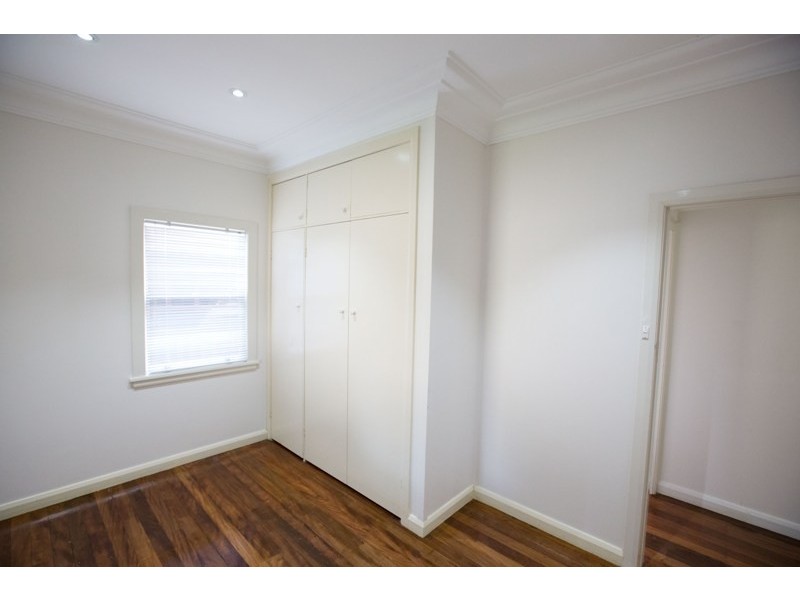 76 Ogilvy St, Peakhurst NSW 2210