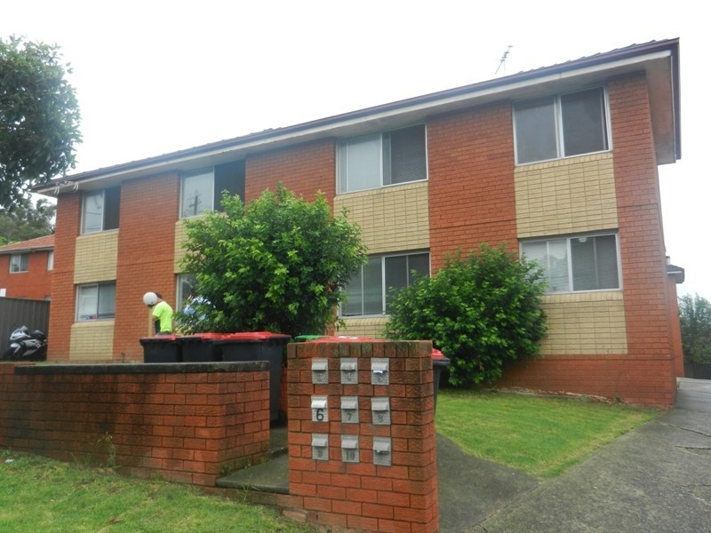 2/48 Stoddart St, Roselands NSW 2196