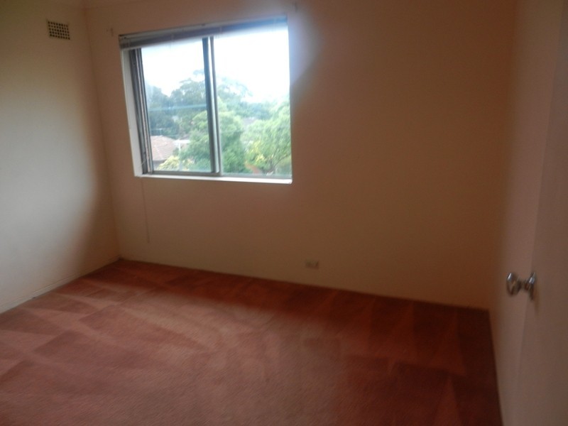 2/48 Stoddart St, Roselands NSW 2196