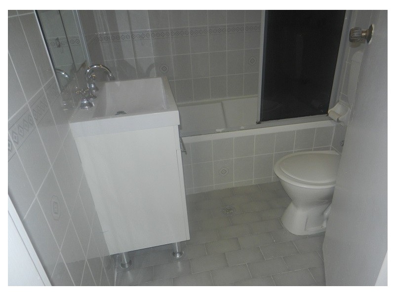 3 Lithgow Ave,, Yagoona NSW 2199
