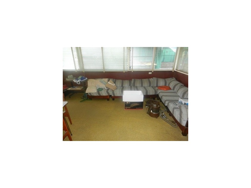 24 Stuart St, Blakehurst NSW 2221