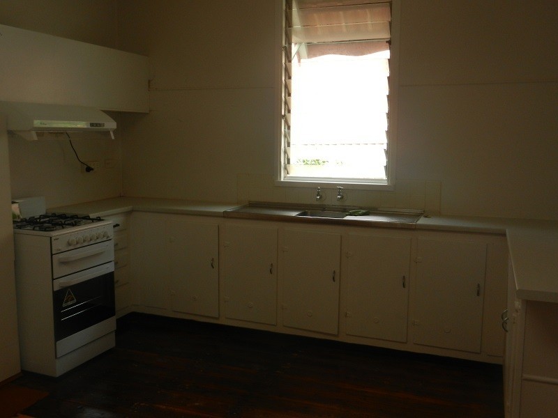 7 Water View st, Carlton NSW 2218
