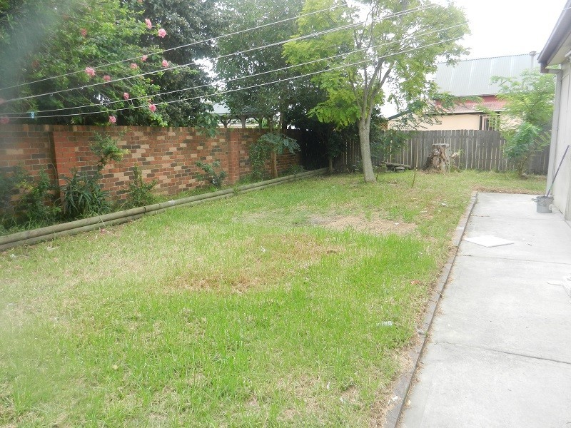 7 Water View st, Carlton NSW 2218