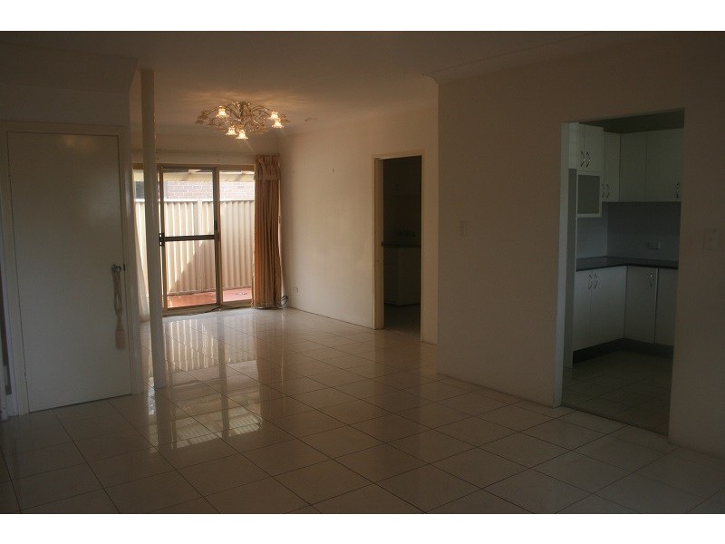 1/94 Durham St, Hurstville NSW 2220