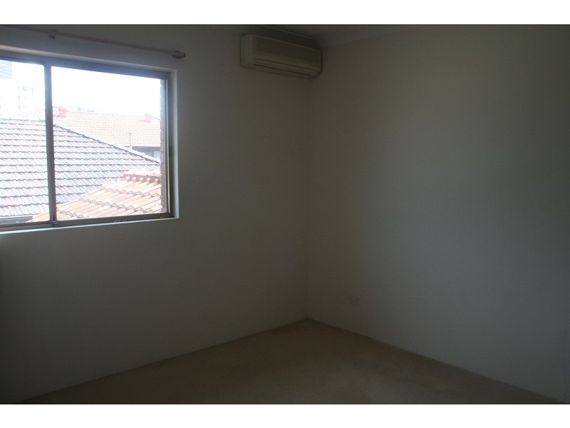 1/94 Durham St, Hurstville NSW 2220