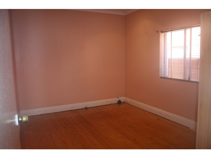 22 Benaroon Rd, Belmore NSW 2192