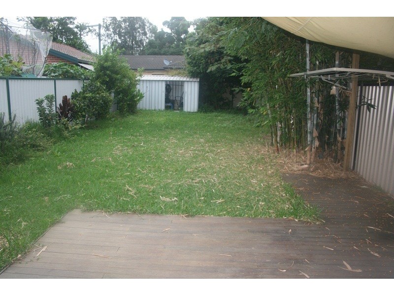 10 Nowra, Campsie NSW 2194