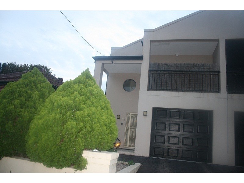 10 Nowra, Campsie NSW 2194