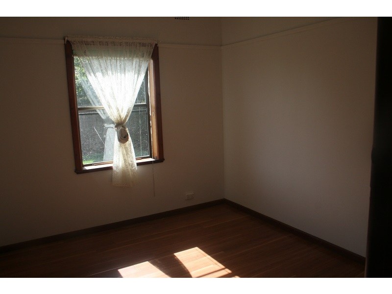 17 Low St, Hurstville NSW 2220