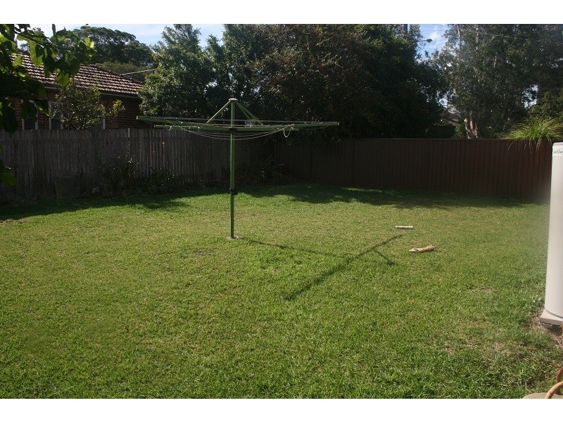 17 Low St, Hurstville NSW 2220