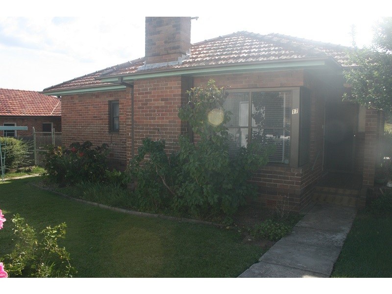 17 Low St, Hurstville NSW 2220