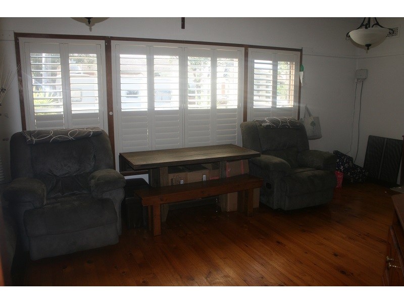 71 Welfare Ave, Beverly Hills NSW 2209