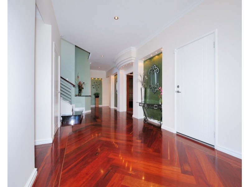 30 Romano Crescent, Iluka WA 6028