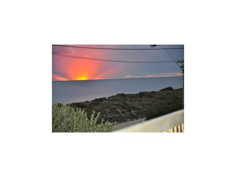 12 Ocean Drive, Quinns Rocks WA 6030