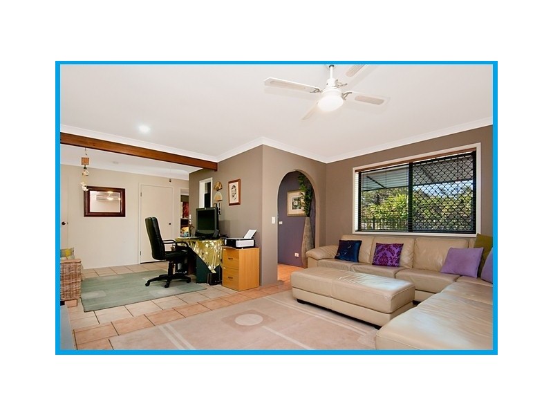 10 Karumba Drive, Warana QLD 4575