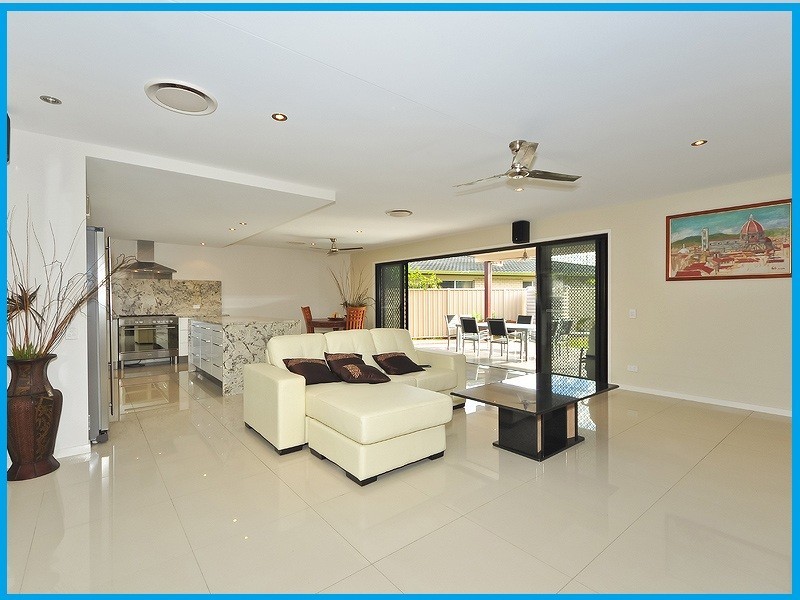 13 Malinya Drive, Buddina QLD 4575
