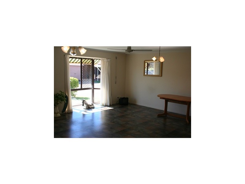 121/8 Melody Court, Warana QLD 4575