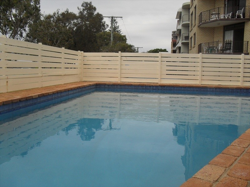 1/7 Landsborough Pde, Golden Beach QLD 4551