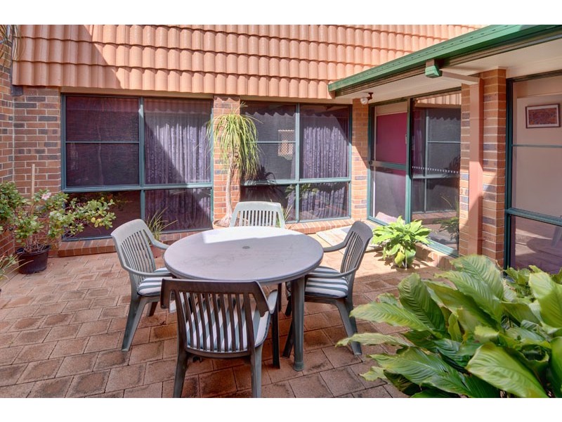 253/4 Melody Court, Warana QLD 4575