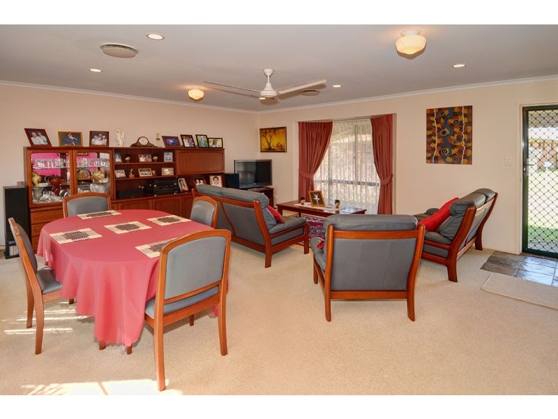 253/4 Melody Court, Warana QLD 4575