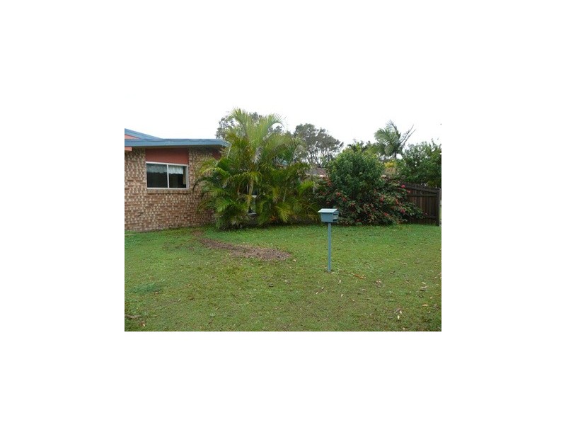 17 Curbarra Street, Buddina QLD 4575