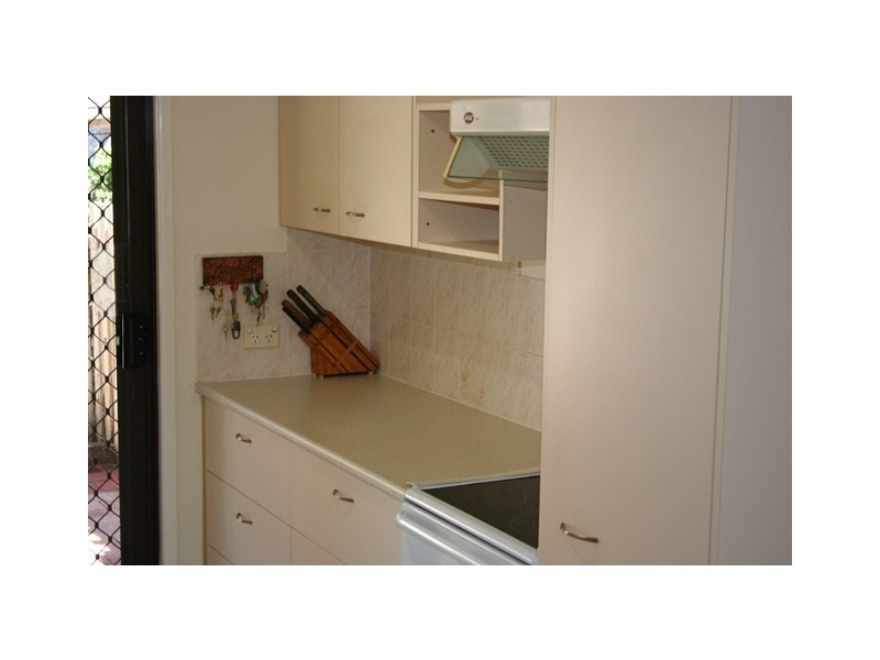 100/8 Melody Court, Warana QLD 4575