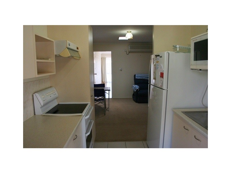 100/8 Melody Court, Warana QLD 4575