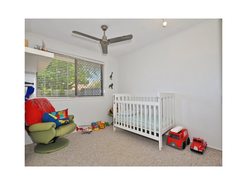 8 Bandaroo Street, Warana QLD 4575