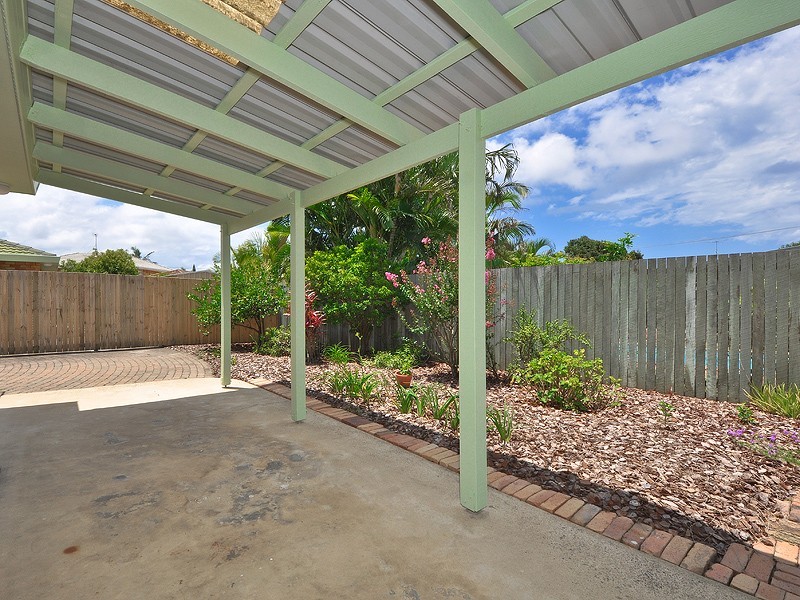 2/4 Adina Court, Buddina QLD 4575