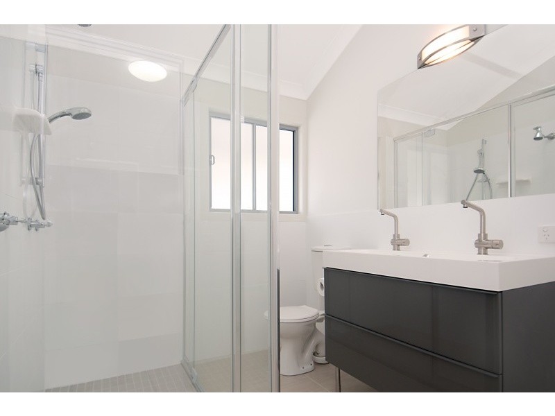 7 Allunga Court, Mooloolaba QLD 4557