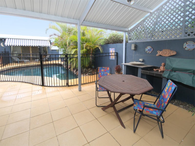 50 Oceanic Drive, Warana QLD 4575