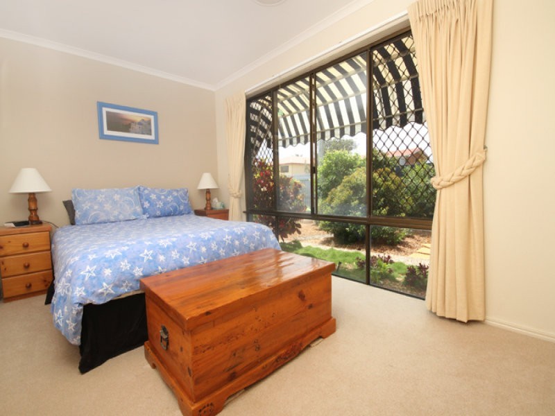 50 Oceanic Drive, Warana QLD 4575