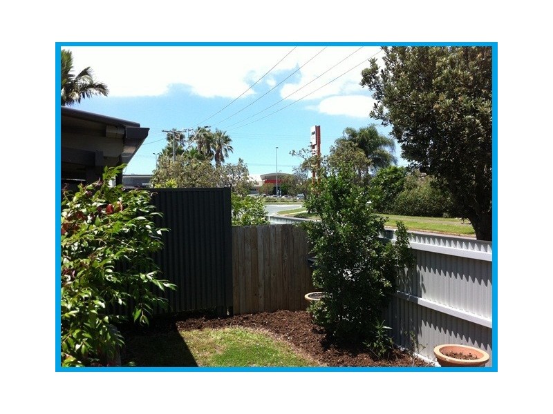 2/3 Orana Street, Buddina QLD 4575