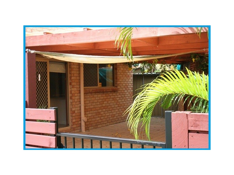2/14 Alkira Street, Buddina QLD 4575