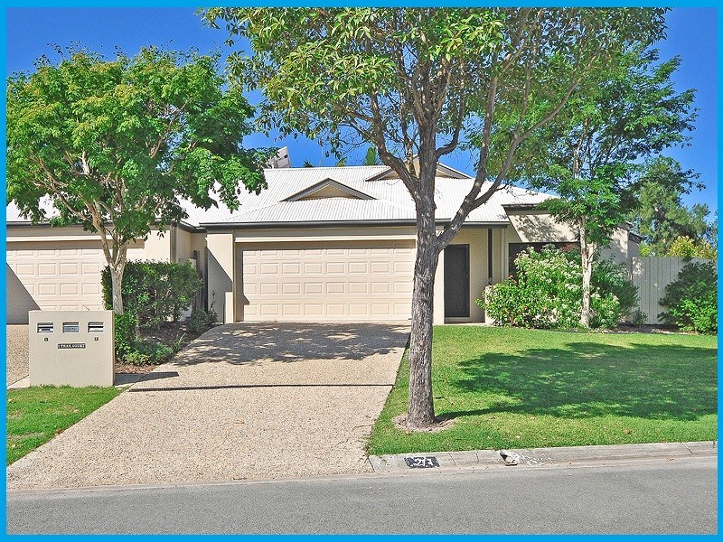 2/1 Teak Court, Mountain Creek QLD 4557