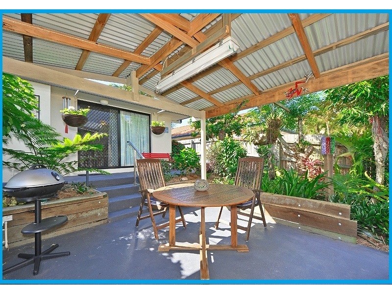 2/1 Teak Court, Mountain Creek QLD 4557