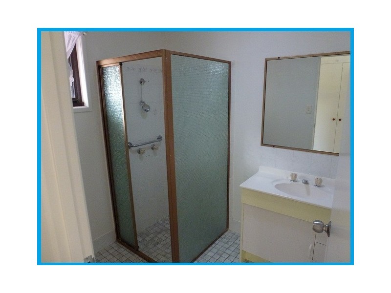 120/8 Melody Court, Warana QLD 4575