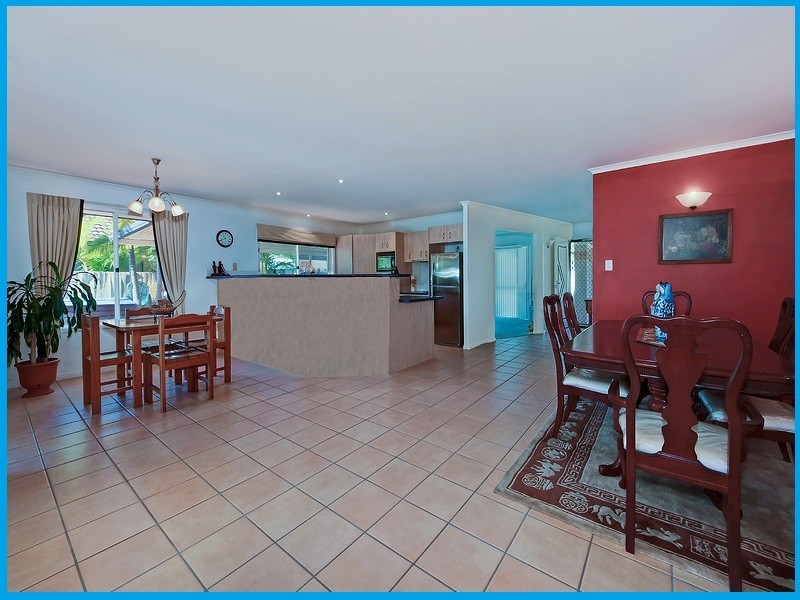 3 Teak Court, Mountain Creek QLD 4557