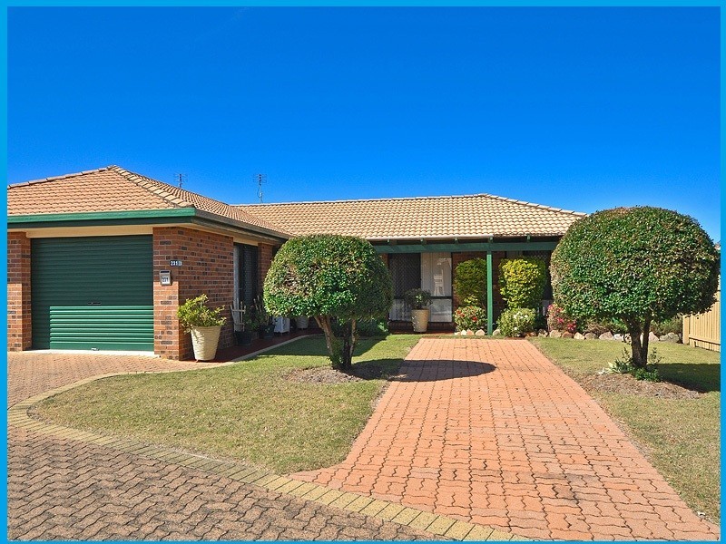 231/4 Melody Court, Warana QLD 4575
