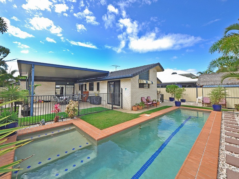 14 Dalpura Street, Buddina QLD 4575