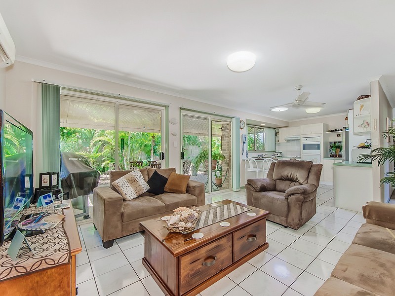 14 Vauxhall Street, Minyama QLD 4575