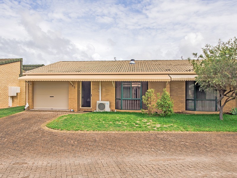 243/4 Melody Court, Warana QLD 4575